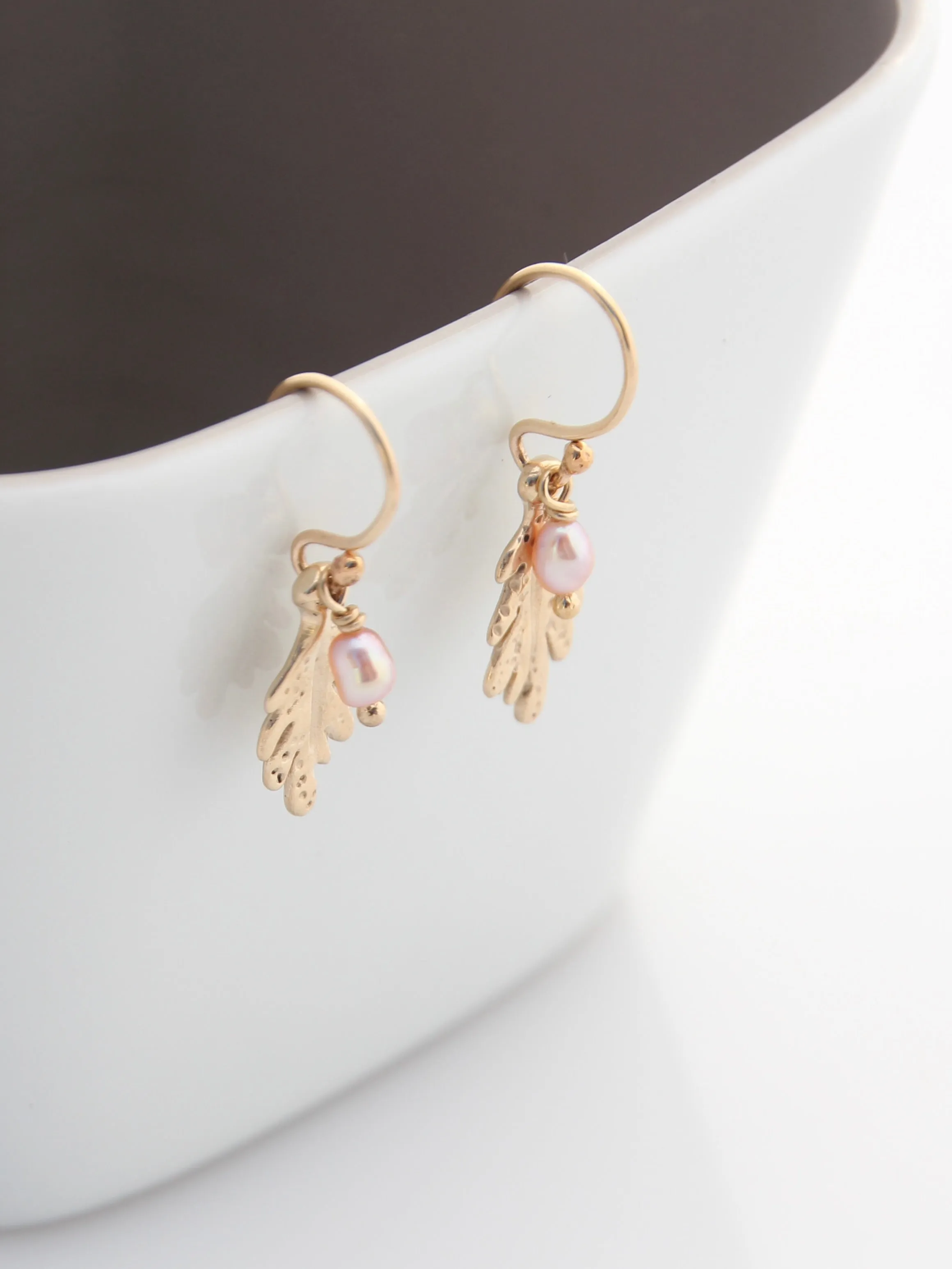 Leaf Earrings | 9k Gold