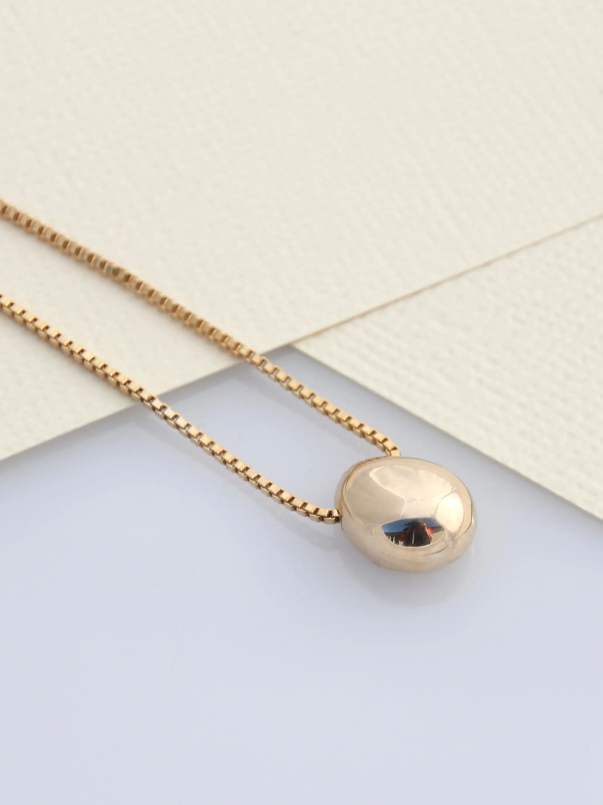 Touchstone Necklace | 9k Gold