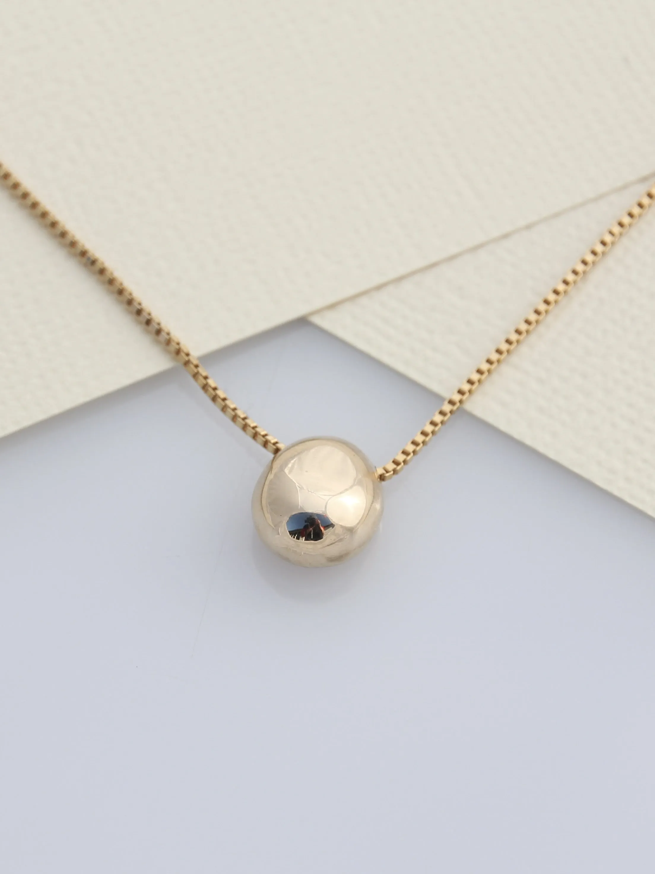 Touchstone Necklace | 9k Gold